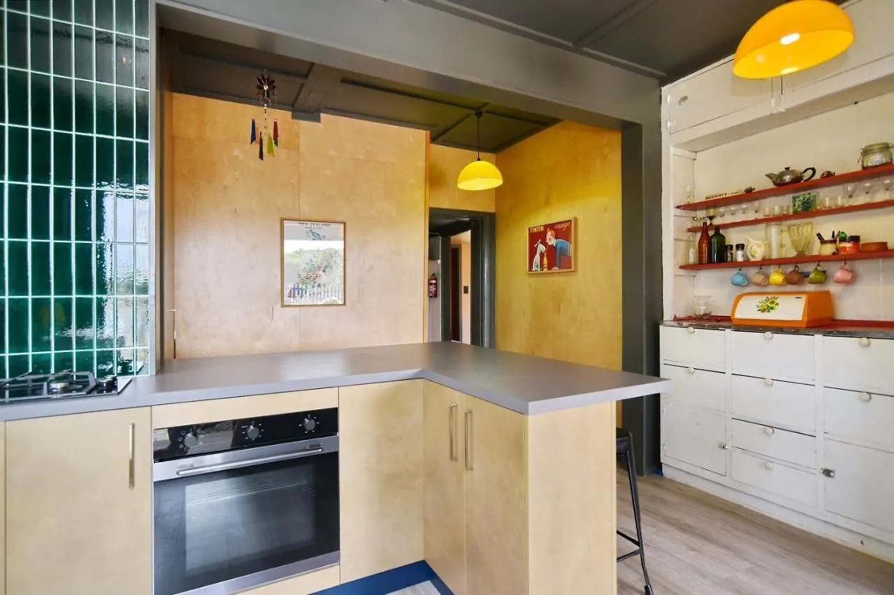 Beachfront Bach - Christchurch Holiday Homes New Zealand