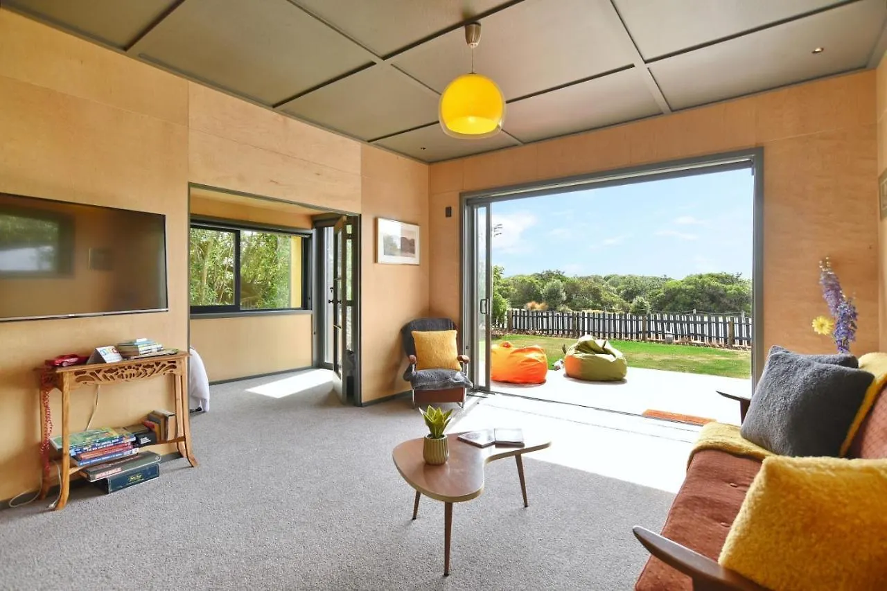Beachfront Bach - Christchurch Holiday Homes New Zealand