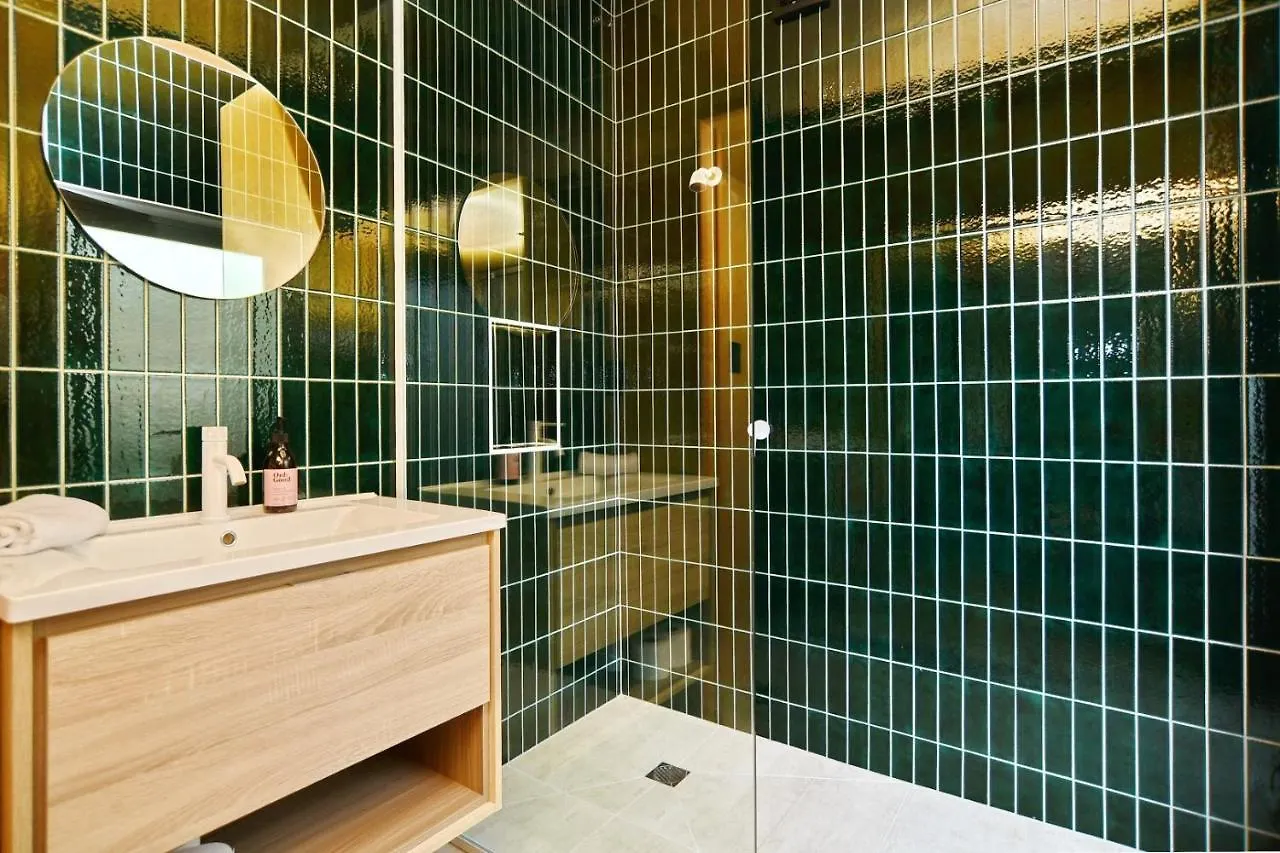 Beachfront Bach - Christchurch Holiday Homes New Zealand