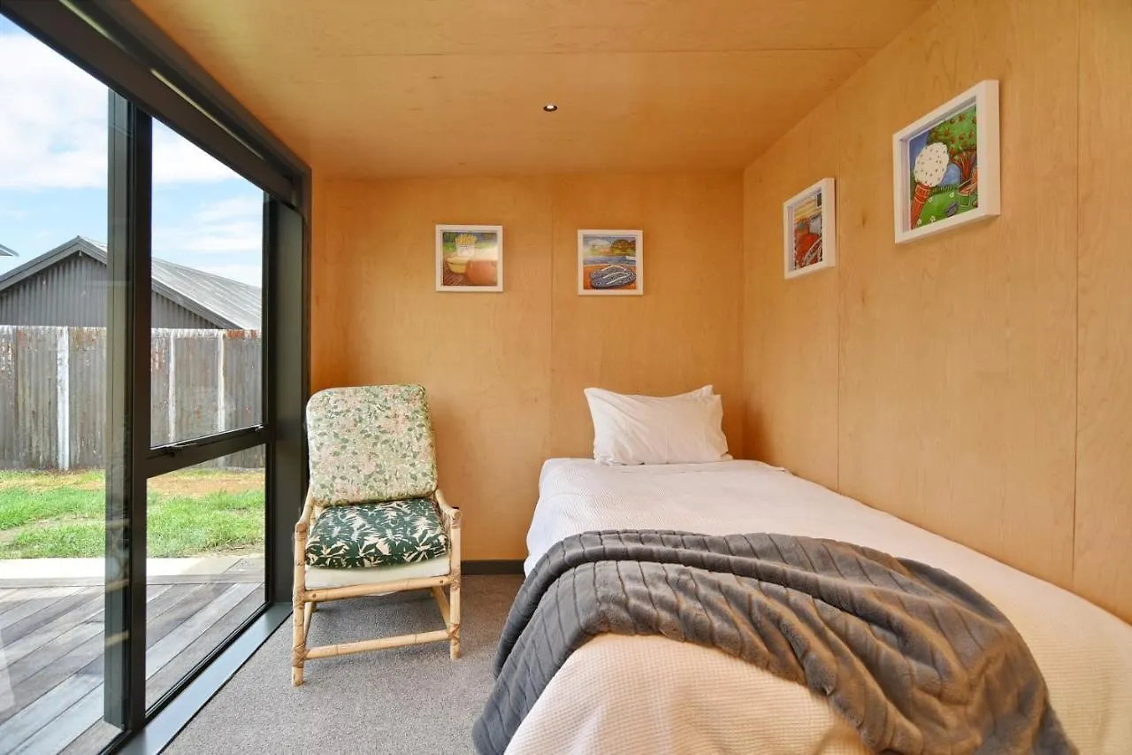 Beachfront Bach - Christchurch Holiday Homes New Zealand